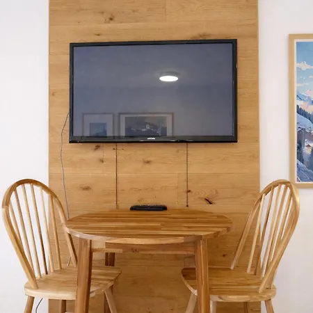 Bright With Balcony & View To The Matterhorn