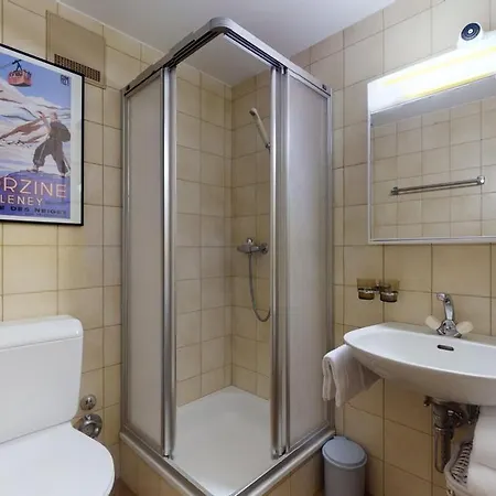 شقة Bright With Balcony & View To The Matterhorn زيرمات