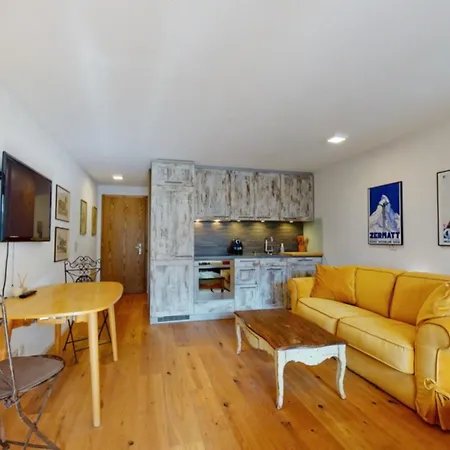 شقة Bright With Balcony & View To The Matterhorn زيرمات