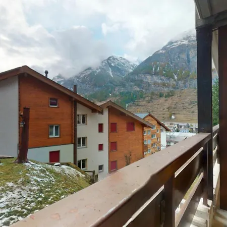 Bright With Balcony & View To The Matterhorn شقة زيرمات