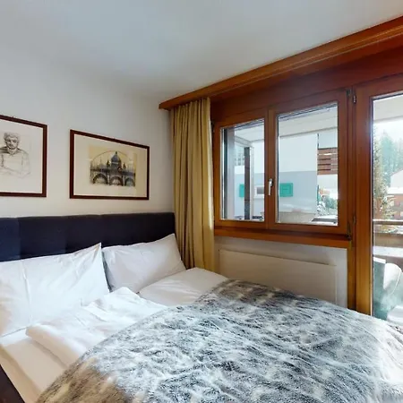 Bright With Balcony & View To The Matterhorn